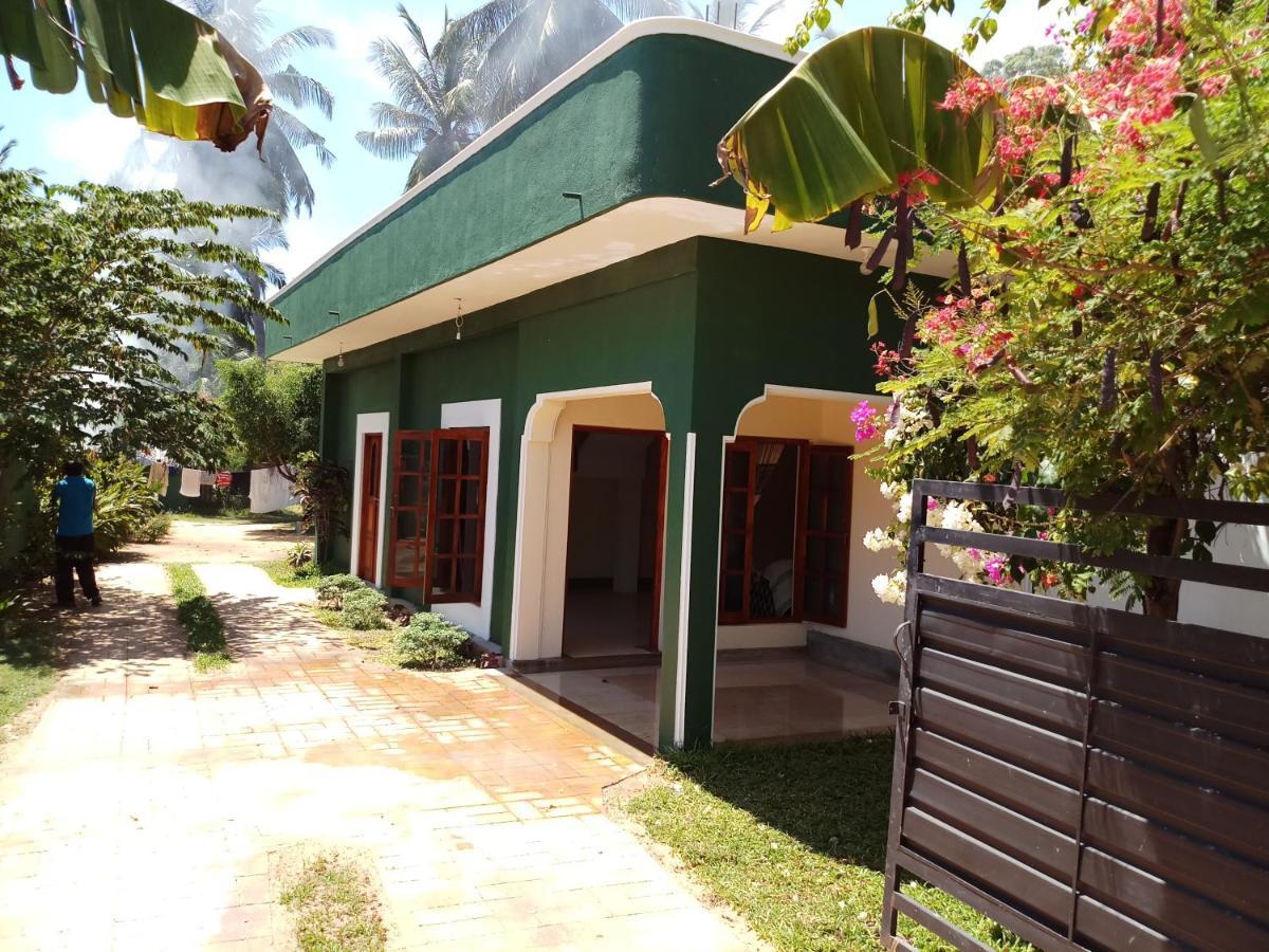 Inn On The Bay Home Passikudah Luaran gambar